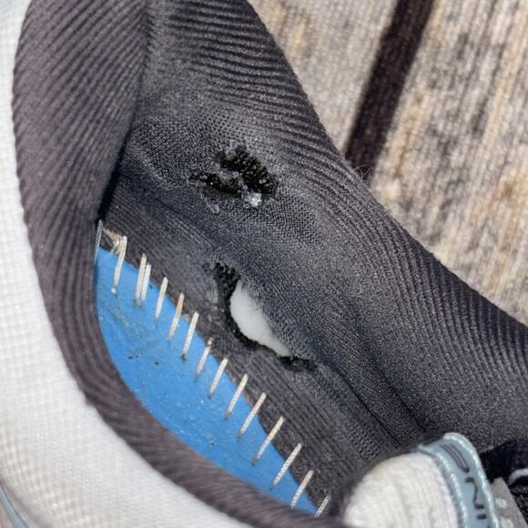 Brooks Adrenaline GTS 21 White Blue Orange Running Shoes Sneakers Womens Size 10 - Picture 15 of 15